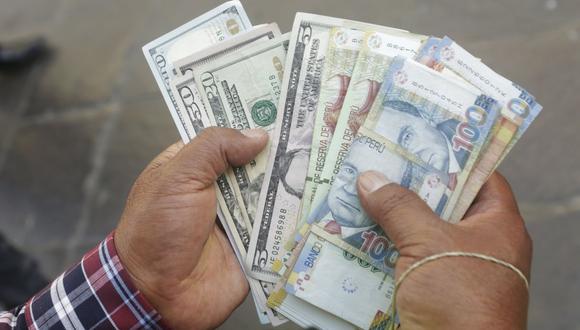 En el Perú, el tipo de cambio presentará una tendencia contraria a la internacional. (Foto: GEC)