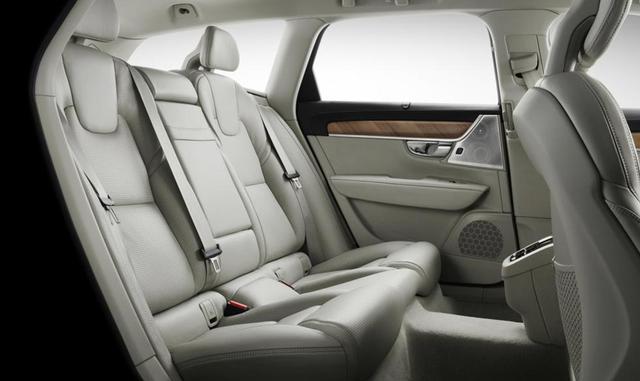 En segundo lugar, los dueños de los coches familiares de Volvo son algunos de los clientes más dedicados de la marca, defensores y embajadores fundamentales para robarles clientes a marcas competitivas. “Está el cliente genérico de Volvo y después viene e