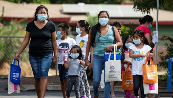 La región más afectada en el planeta por la pandemia llegó a por lo menos 12'008,410 casos, un listado que sigue liderado por EE.UU. (5.52 millones) y Brasil (3.45 millones). ( Foto de Etienne Laurent / EFE).