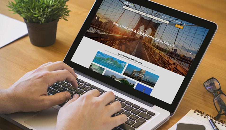 FOTO 2 | 2) Los ojos de los hoteles en la red. La reputación online de las empresas ya está dando mucho que hablar. Más bien, el análisis del impacto que sobre ellas tienen los comentarios de los usuarios en la Red. Un fenómeno alrededor del que surgen oportunidades de primer orden. Lo novedoso aquí radica en centrarse en un único mercado.

Se trata de un escenario donde se puede ayudar a los hoteleros a gestionar su reputación en las principales agencias de viajes online y a medir su presencia en redes sociales como Facebook y Twitter. Nos encontramos ante un proyecto a la vanguardia, con una filosofía que se podría aplicar a otros sectores, como el de las tiendas de moda o el de las agencias de viajes. (Foto: doblemente.com)