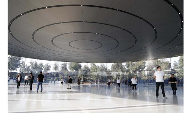 FOTO 3 | "Steve Jobs era una persona preocupada por el detalle y este era su bebé", comentó Tim Barjarin, analista de Estrategias Creativas, que estuvo el martes en la presentación de Apple. "Esta debería ser la joya de la corona en materia