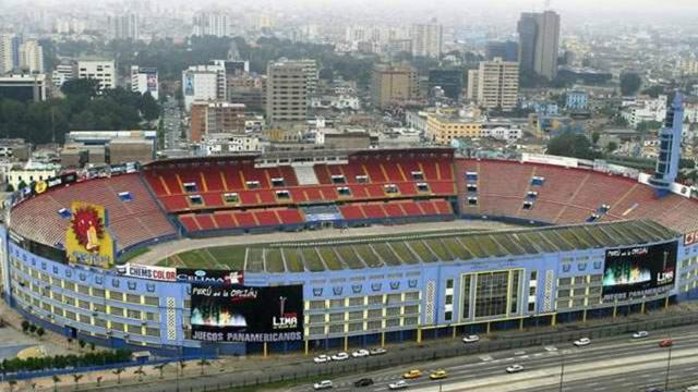 FOTO 7 | En 1951 se alentó la construcción de un nuevo estadio que reemplace al pequeño tradicional. El nuevo domo de cemento tendría capacidad para 53,000 personas.