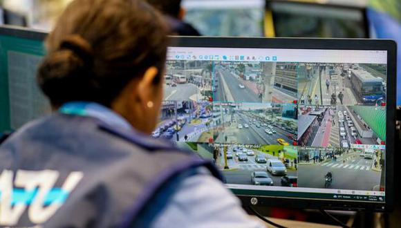 Fiscalización electrónica en la avenida Javier Prado, entre La Molina y San Borja, permitió detectar más de 300 vehículos que hacían transporte público informal. (Foto: Autoridad de Transporte Público)