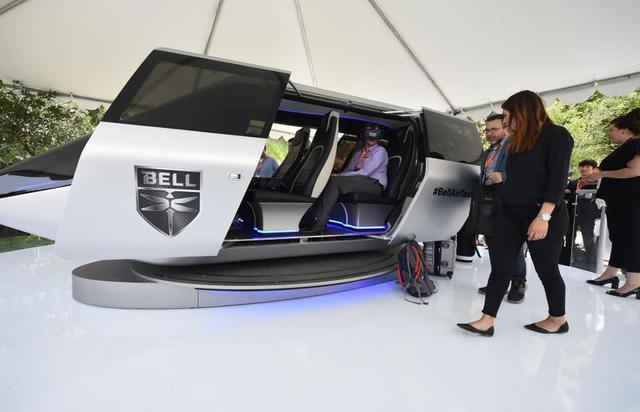 FOTO 3 | 3. "Es un concepto de vehículo, no hay nada que exista ya", así lo catalogó Eric Allison, director de Uber Elevate. (Foto: AFP)