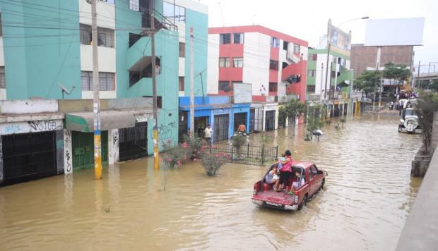 Aniego causó graves daños en San Juan de Lurigancho. (Foto: Giancarlo Ávila / El Comercio)
