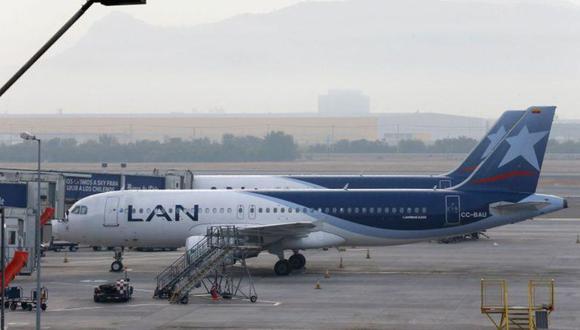 Esta semana, Latam Airlines dijo que iniciará un alza gradual de sus operaciones en los próximos dos meses tras la drástica paralización que aplicó por el coronavirus.