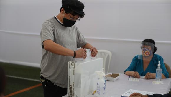 La Oficina Nacional de Procesos Electores (ONPE) seleccionó a un total 505,938 ciudadanos como miembros de mesa. (Foto: Archivo GEC)