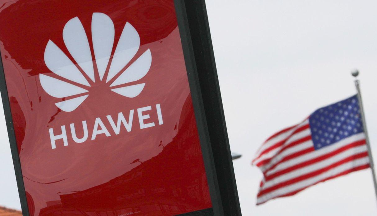 En una entrevista con la cadena CNBC, el principal asesor económico de la Casa Blanca, Peter Navarro, se pronunció acerca de Huawei.&nbsp;(Foto: EFE)