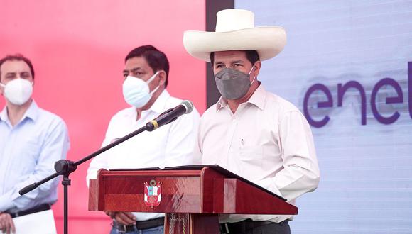 Pedro Castillo participó en el evento junto al ministro del Ambiente, Rubén Ramírez. (foto: Presidencia)