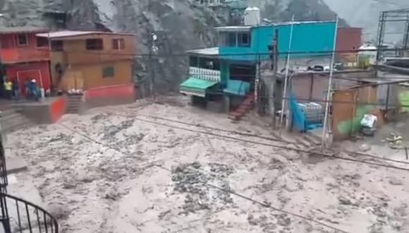 Caída de huaicos afectó a pueblos de Camaná. (Captura de video)