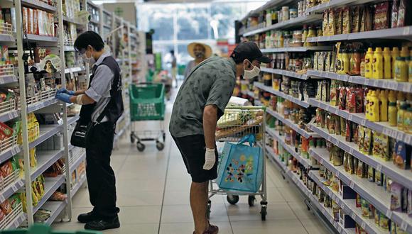 Canal. Ir a supermercados para abastecerse se ha vuelto prioritario para limeños, según Opino.