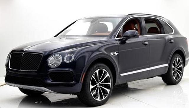 FOTO 2 | Sorteo de coches de lujo. Hacer una escala en Dubai puede ser muy lucrativo: si sus viajeros disponen de tiempo pueden participar en el sorteo de un coche de lujo: las marcas ofertadas son BMW, Mercedes Benz, Audi, Porsche, Jaguar o Range Rover, con 1.300 cupones y, por oto lado Bentley, McLaren y Aston Martin, con 2.300 cupones a disposición del viajero .

La promoción Finest Surprise es la más antigua del mundo dentro del universo de los dutty free, se creó en 1989 y este verano los sorteos se producen con especial frecuencia con motivo del aniversario.