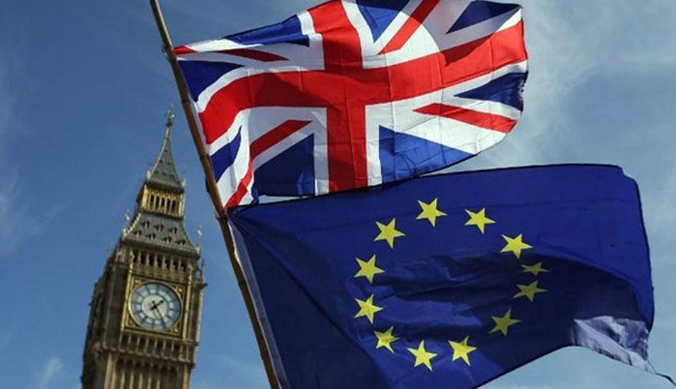 FOTO 7 |  Se inició así el plazo de dos años que debe desembocar en la salida británica el 29 de marzo del 2019.