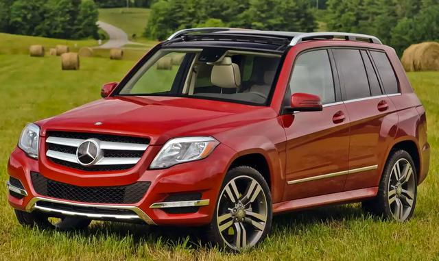FOTO 12 | SUV compacto de la gama alta: Mercedes-Benz GLK-Class. Es un automóvil todoterreno del segmento D producido por el fabricante alemán Mercedes-Benz desde fines del año 2008.