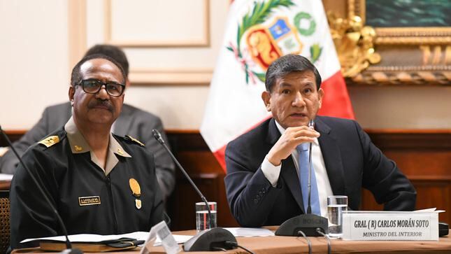 Morán detalló ante la Comisión de Defensa y Orden Interno del Parlamento que la primera acción es la expulsión de venezolanos con antecedentes policiales y penales. (Foto: Mininter)