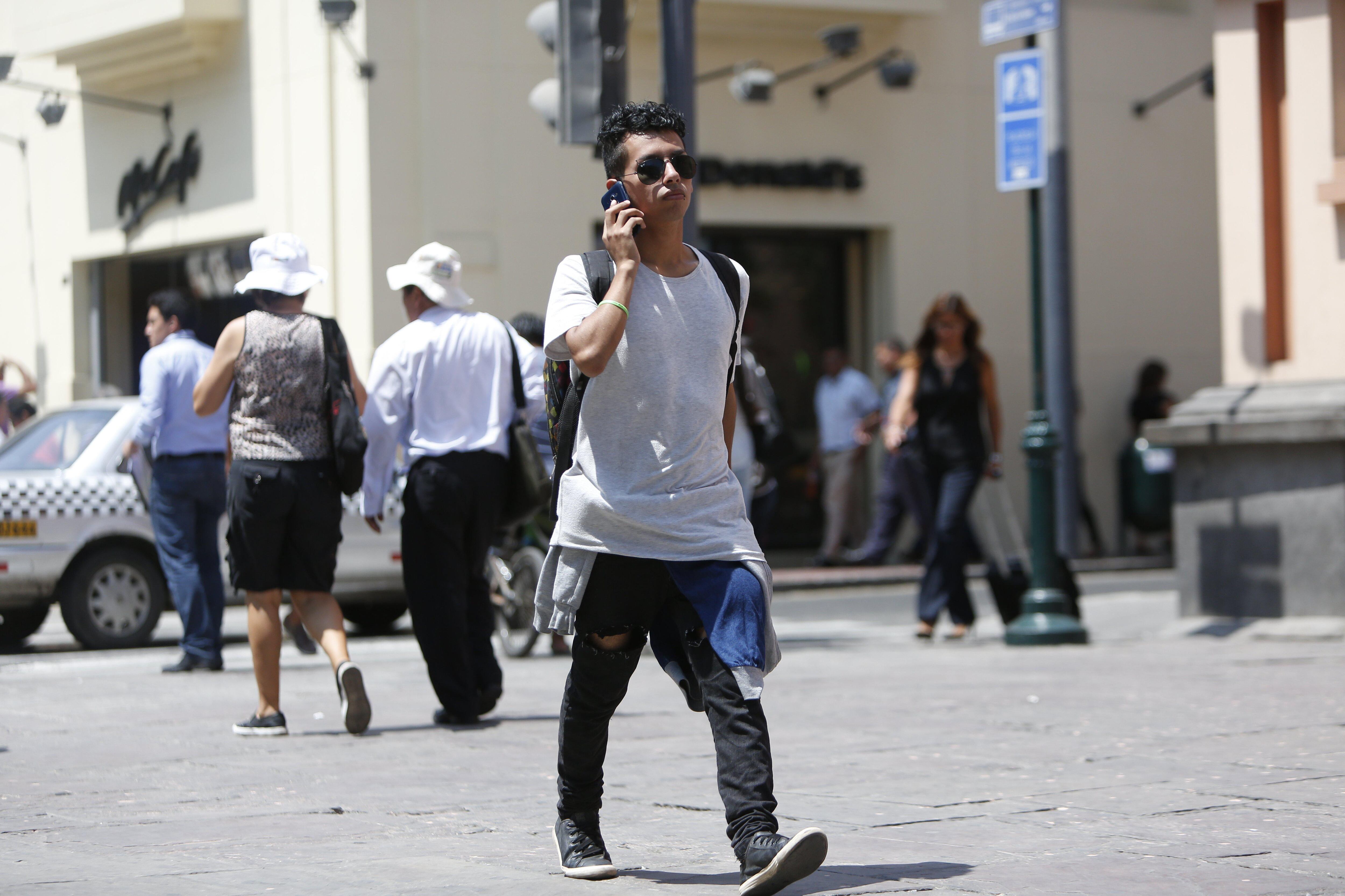 Usuarios peruanos verán una reducción mayor a los S/ 3 por minuto en llamadas de voz. (Foto: GEC)