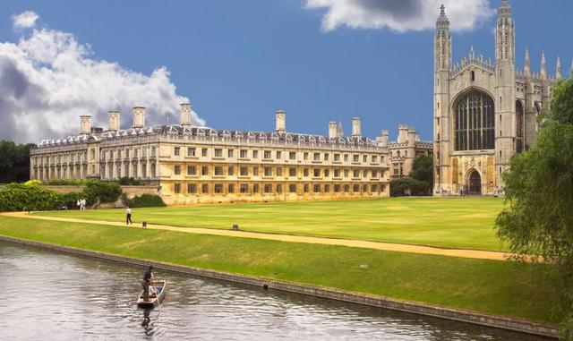 FOTO 3 | Universidad de Cambridge - Reino Unido  - Puesto 2