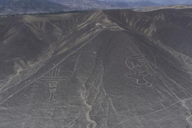 Foto 12 | Geoglifos de Llipata, es un conjunto de geoglifos donde resalta el Dios Oculado, una divinidad Paracas y que se aprecian desde la carretera Panamerica Sur. Foto: Cortesía/ Genry Emerson Bautista.