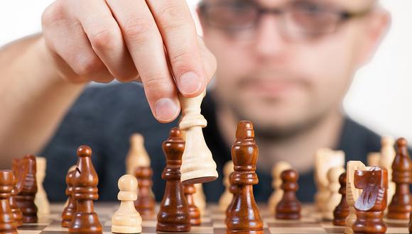 Algunos juegos de mesa, como el ajedrez, se han convertido en pasatiempos que resultan estimulantes para nuestra inteligencia (Foto: Pixabay)