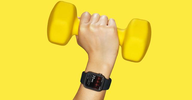 FOTO 8 | 8.  El electrocardiograma de pulsera (ahora) (Foto: Bruce Peterson/ technologyreview)