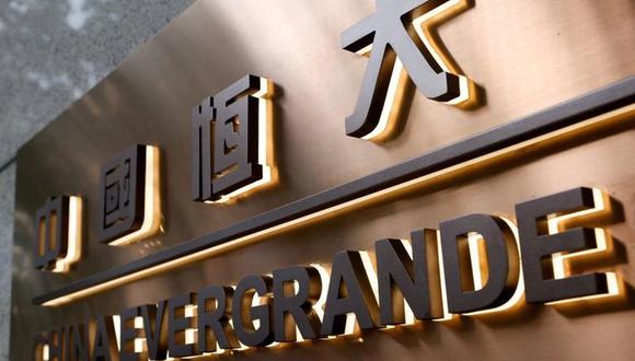 Foto de archivo del logo de China Evergrande en el edificio corporativo de la compañía en Hong Kong, China Sep 23, 2021. REUTERS/Tyrone Siu/