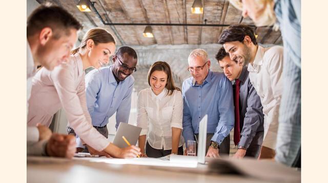 Cuando el área de recursos humanos tenga clara la forma de como ejecutar el aumento de acuerdo con el plan de compensaciones y las bandas salariales adecuadas.