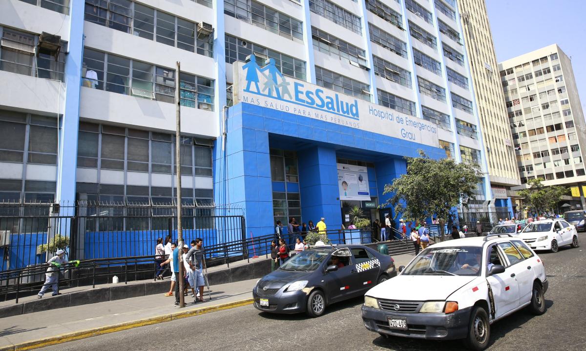 Los empleadores públicos y privados por aportaciones deben 4.168 millones a EsSalud. (Foto: GEC)
