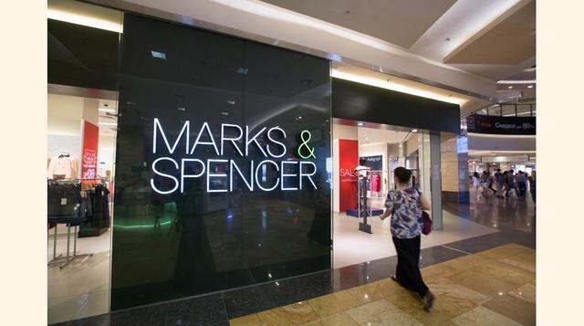 Marks y Spencer , Volumen de ventas: US$ 14,500 millones,   Dueño: Robert Swannell Fue fundado en 1884 por Michael Marks y Thomas Spencer. Actualmente está presente en 852 establecimientos de Reino Unido, además de su plataforma online. La empresa tiene d