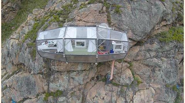 Cada módulo cuenta con cuatro camas, un comedor y un baño privado, fabricados en aluminio aeroespacial y policarbonato de alta resistencia. Cada módulo tiene 7.5 metros de largo por 2.60 metros de alto y ancho. (Foto: Nature Vive)