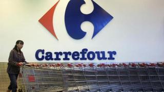 Cencosud y Walmart estarían interesados en comprar Carrefour en Colombia