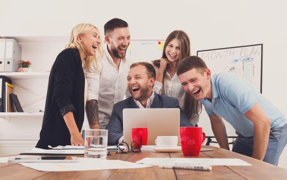 Estas habilidades facilitan la interacción con otras personas, generando un ambiente de trabajo más grato.&nbsp;(Foto: Shutterstock)