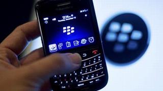 Caída de ventas de software frena racha positiva de BlackBerry