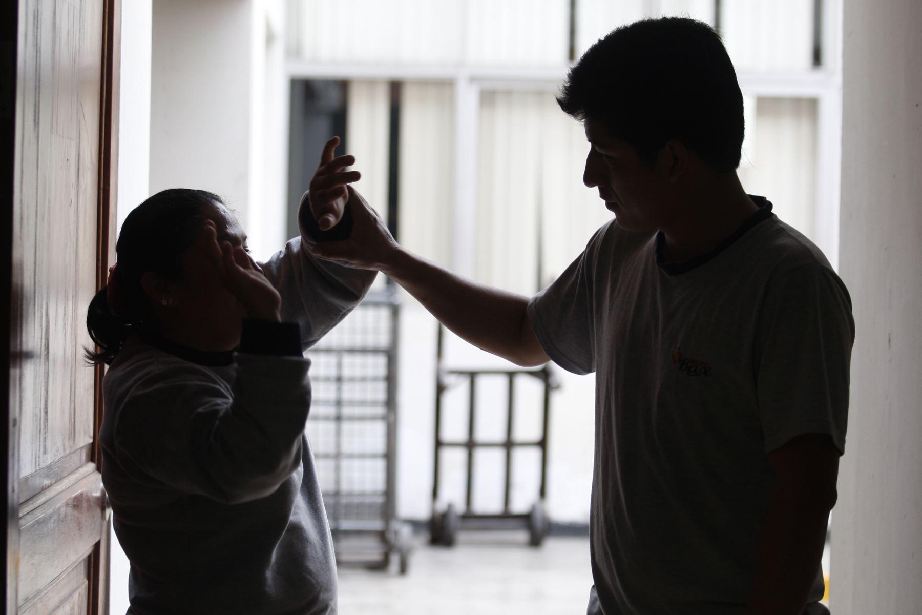 La violencia de género afecta en Perú tanto a mujeres como a niñas. (Foto: Andina)