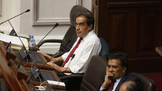 Yonhy Lescano fue suspendido por 120 días por el pleno del Congreso