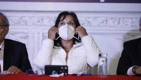 Reniec informó que Dina Boluarte, candidata a la vicepresidencia de Perú Libre, pidió licencia sin goce de haber solo 30 días antes de la primera vuelta electoral. (Foto: César Bueno / @photo.gec)