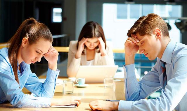 FOTO 7 | Según el sondeo de Trabajando.com, el 49% de trabajadores peruanos se siente infeliz en sus centros de trabajo.