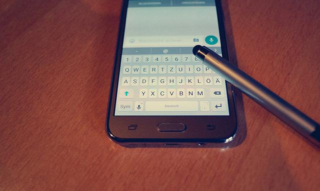 FOTO 3 | No debería sorprenderle si un reclutador le propone iniciar la charla vía mensaje de texto. Por el contrario, debería estar preparado. (Foto: Pixabay)