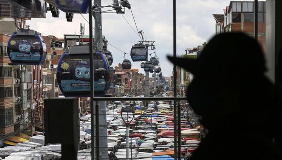 Vista del mercado 16 de Julio en El Alto, Bolivia. (Foto de Luis GANDARILLAS / AFP).