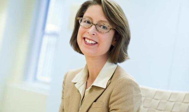 FOTO 9 | Finanzas: Reportes de prensa señalan que la presidenta de la empresa, Abigail Johnson, considerada la mujer más poderosa en el mundo estadounidense de las finanzas, una industria dominada por hombres, fue clave en este despido.
