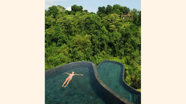 Hanging Gardens Ubud, Bali. Si usted no es un amante de los paisajes urbanos, en esta piscina de dos niveles podrá gozar de espectaculares paisajes naturales llenos de vegetación. (Foto: Forbes)