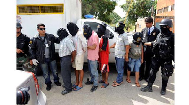 Valencia, Venezuela. Homicidios: 1086. Población: 1.527.920. Tasa de homicidios: 71.08. En la imagen: sospechosos del secuestro del beisbolista venezolano de los Washington Nationals, Wilson Ramos en Valencia.