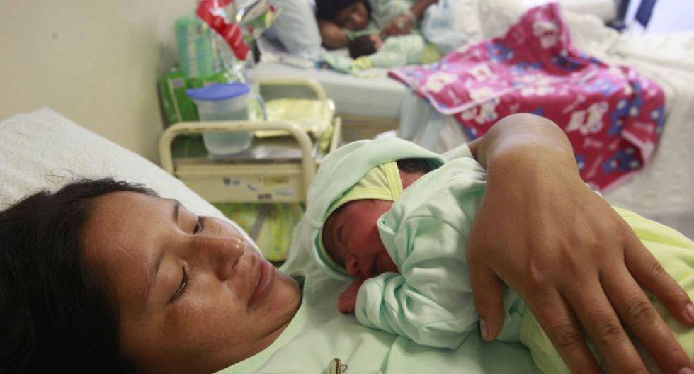 El promedio de hijos de las mujeres de 15 a 49 años en nuestro país es de 2,2 hijos por mujer. (Foto: Agencia Andina)