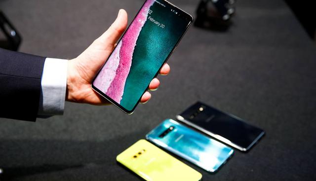 Los nuevos teléfonos de Samsung presentan una pantalla AMOLED de altísima resolución de 6,1 pulgadas (S10) y 6,4 (S10 Plus). (Foto: Reuters)