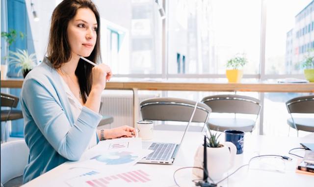 FOTO 3 | También es buena idea observar a la competencia. ¿Cuánto se pagan a sí mismos los dueños de empresas (de tamaño similar a la tuya) en la misma industria y región geográfica?. (Foto: Freepik)