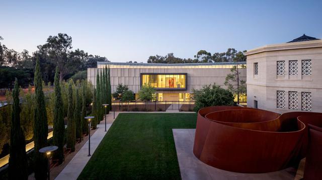 4. Universidad de Stanford. Su programa de Derecho apenas aceptan al 10% del total de postulantes. (Foto: Bloomberg)