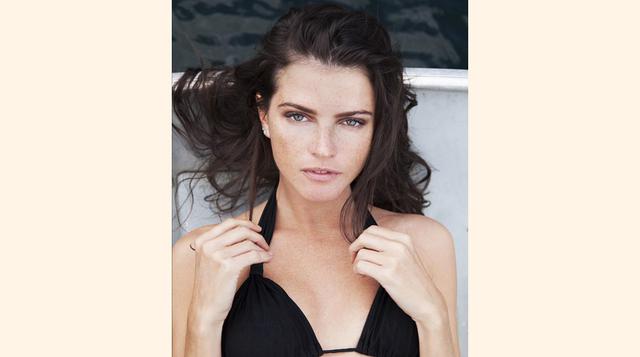 Jeísa Chiminazzo. Ha trabajado para marcas como Alexander McQueen, Valentino, Balenciaga, Chanel, DKNY, Louis Vuitton, Calvin Klein, Roberto Cavalli y Hugo Boss, entre otras. En el año 2006, Chiminazzo apareció en el desfile de Victoria’s Secret y es cons