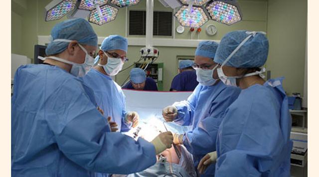 UK National Health Service. Esta entidad, encargada de brindar el servicio de prestación de salud a los habitantes del Reino Unido, da trabajo a 1.3 millones de personas. (Foto: Getty)