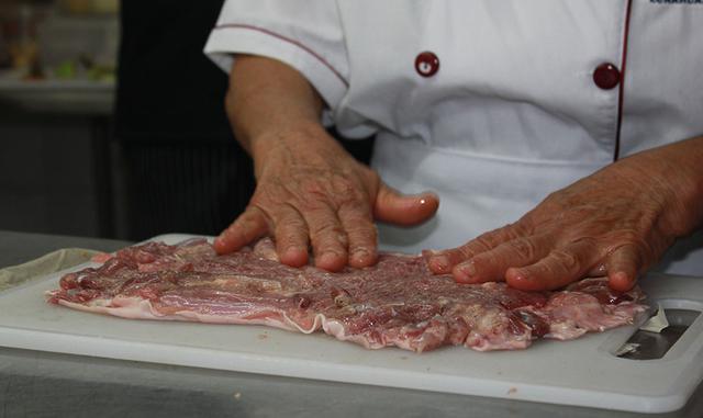 4-      La carne de cuy se caracteriza por presentar buenas características nutritivas, como 19.1% de proteína y 7.41% de grasa.