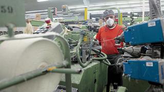 Expectativas de los industriales mejoran, pero 7 de 10 no planean contratar personal