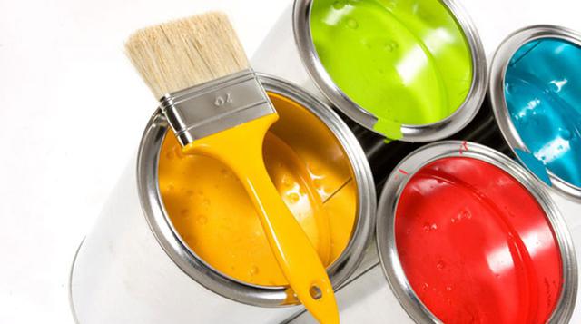 2. Un bote con restos de pintura. Estos productos tienen componentes tóxicos, irritantes, corrosivos o inflamables, y pueden presentar un riesgo significativo para el medio ambiente y las personas que gestionan los residuos. No deben tirarse a la basura n